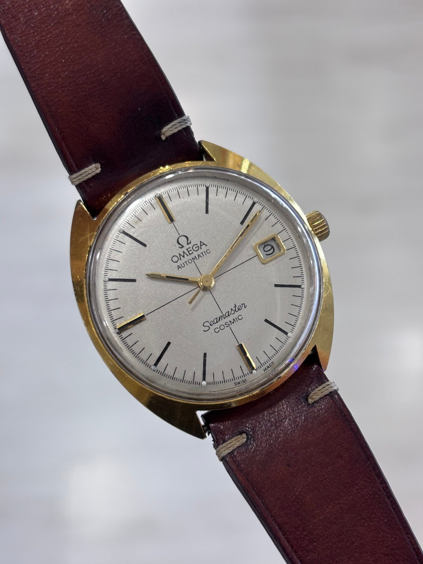 Vintage Omega Seamaster Cosmic Automatic Date "Crosshair"
